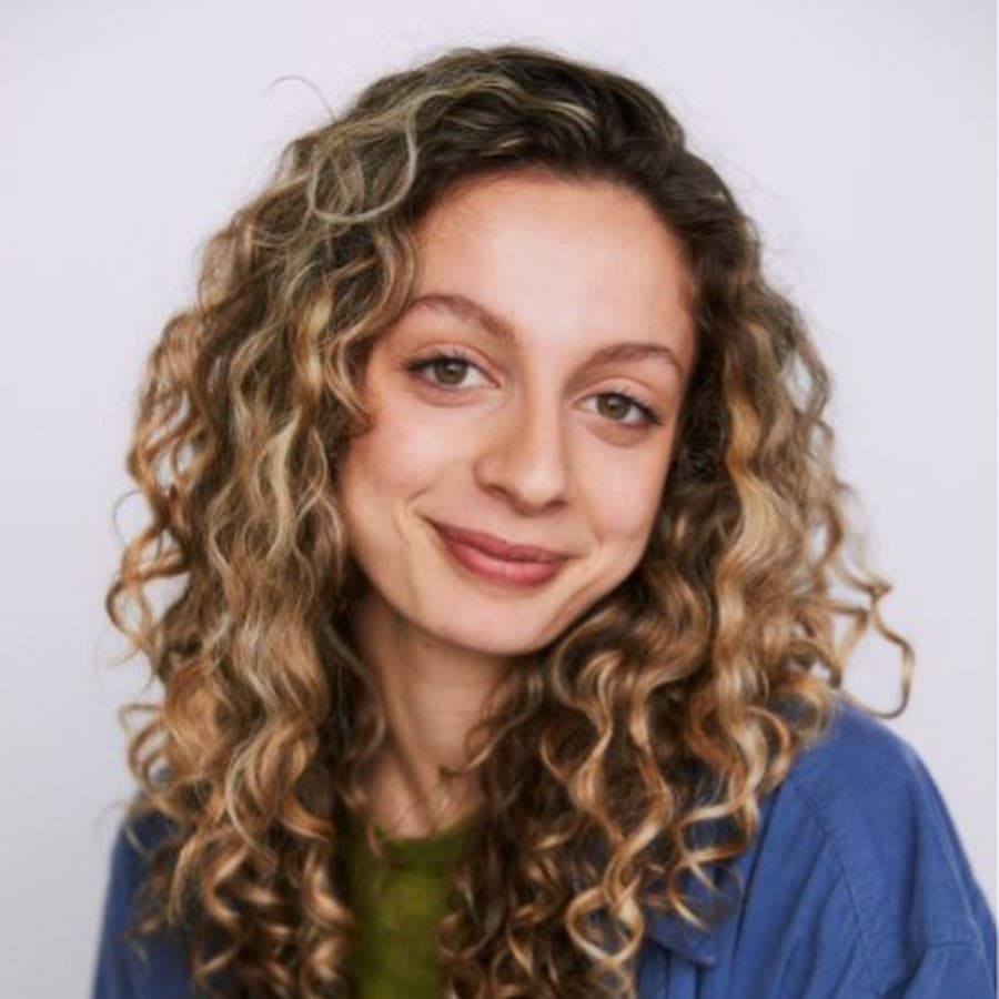 Julia Dicesare