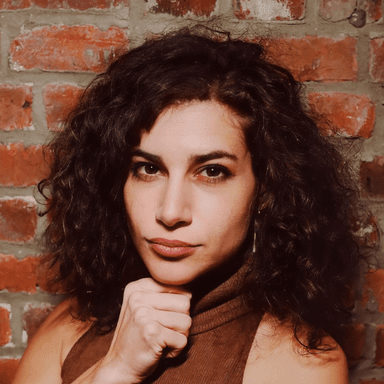 Naomi Karavani